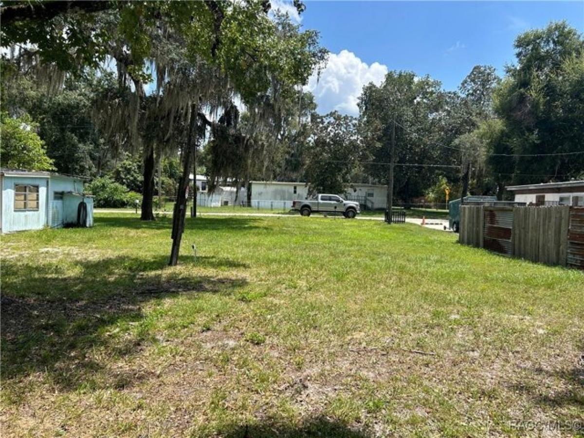 Picture of Residential Land For Sale in Floral City, Florida, United States