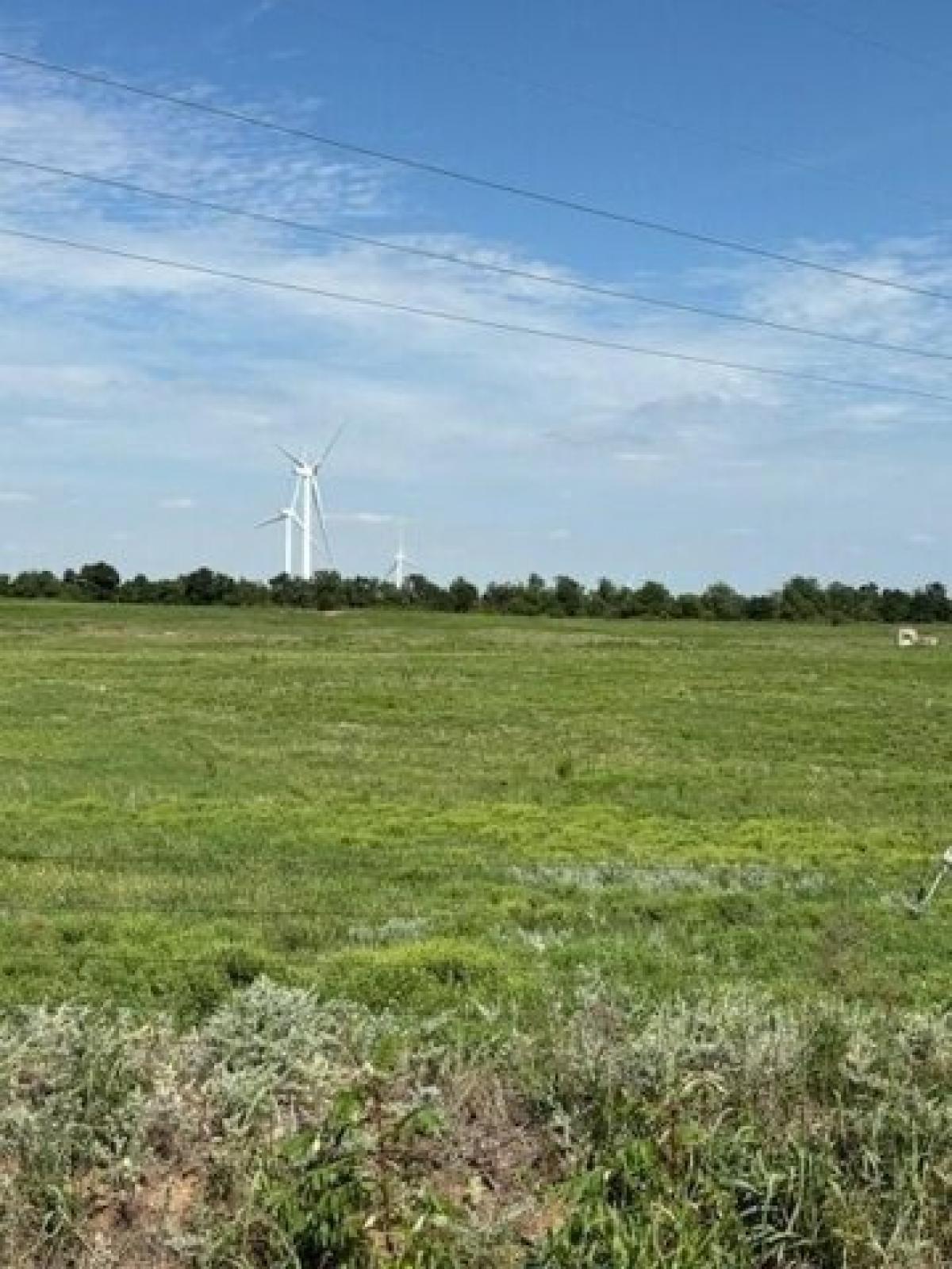 Picture of Residential Land For Sale in Okarche, Oklahoma, United States