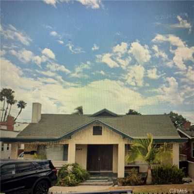 Home For Sale in Huntington Park, California