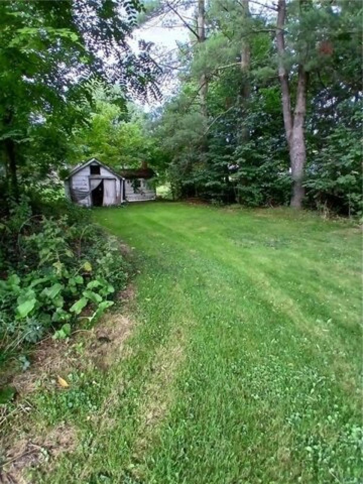 Picture of Home For Sale in Greenville, Pennsylvania, United States