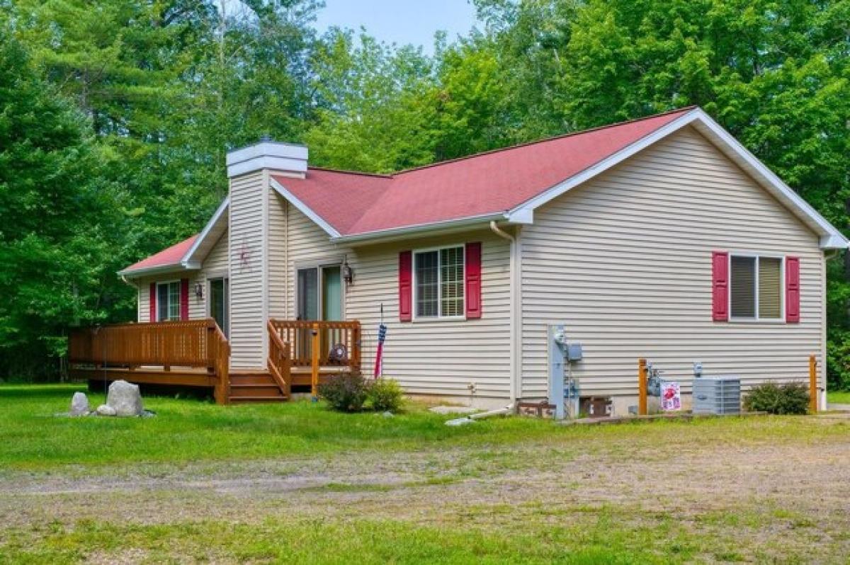 Picture of Home For Sale in Lake Tomahawk, Wisconsin, United States