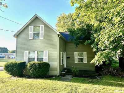 Home For Sale in Jacksonville, Illinois