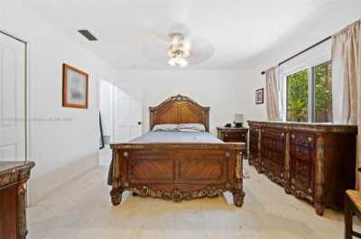 Home For Sale in North Miami, Florida