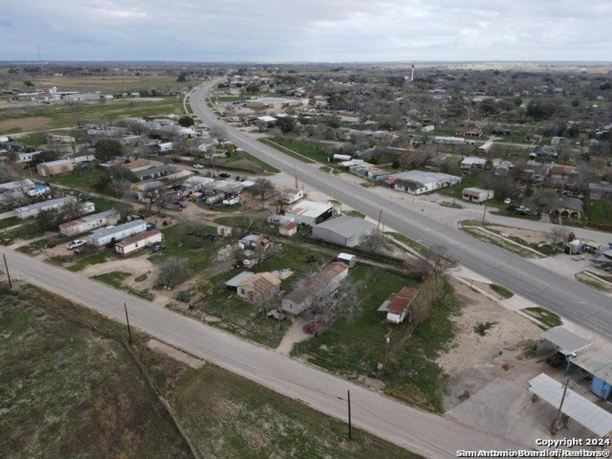 Picture of Residential Land For Sale in Poteet, Texas, United States