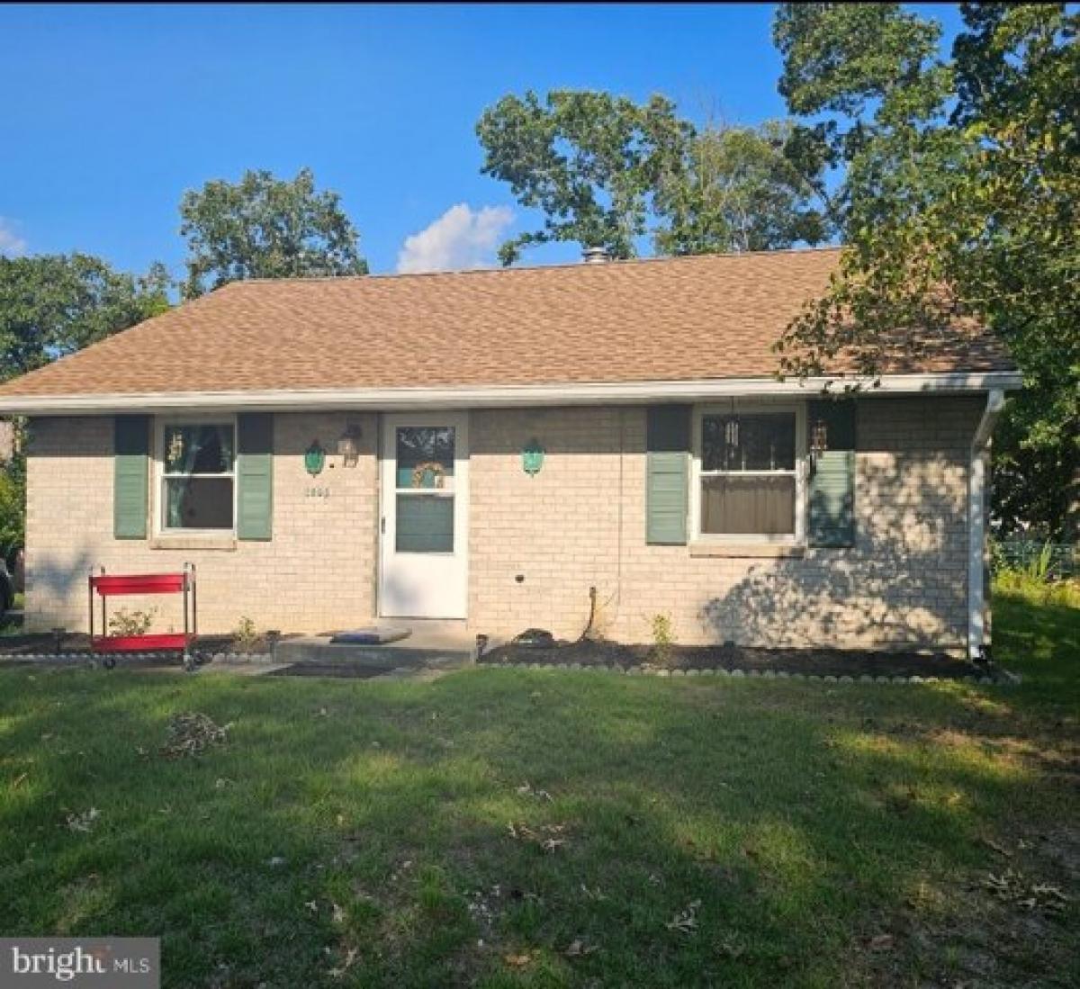 Picture of Home For Sale in Millville, New Jersey, United States