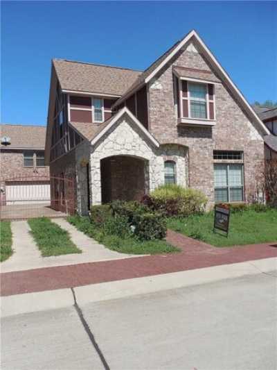 Home For Sale in Cedar Hill, Texas