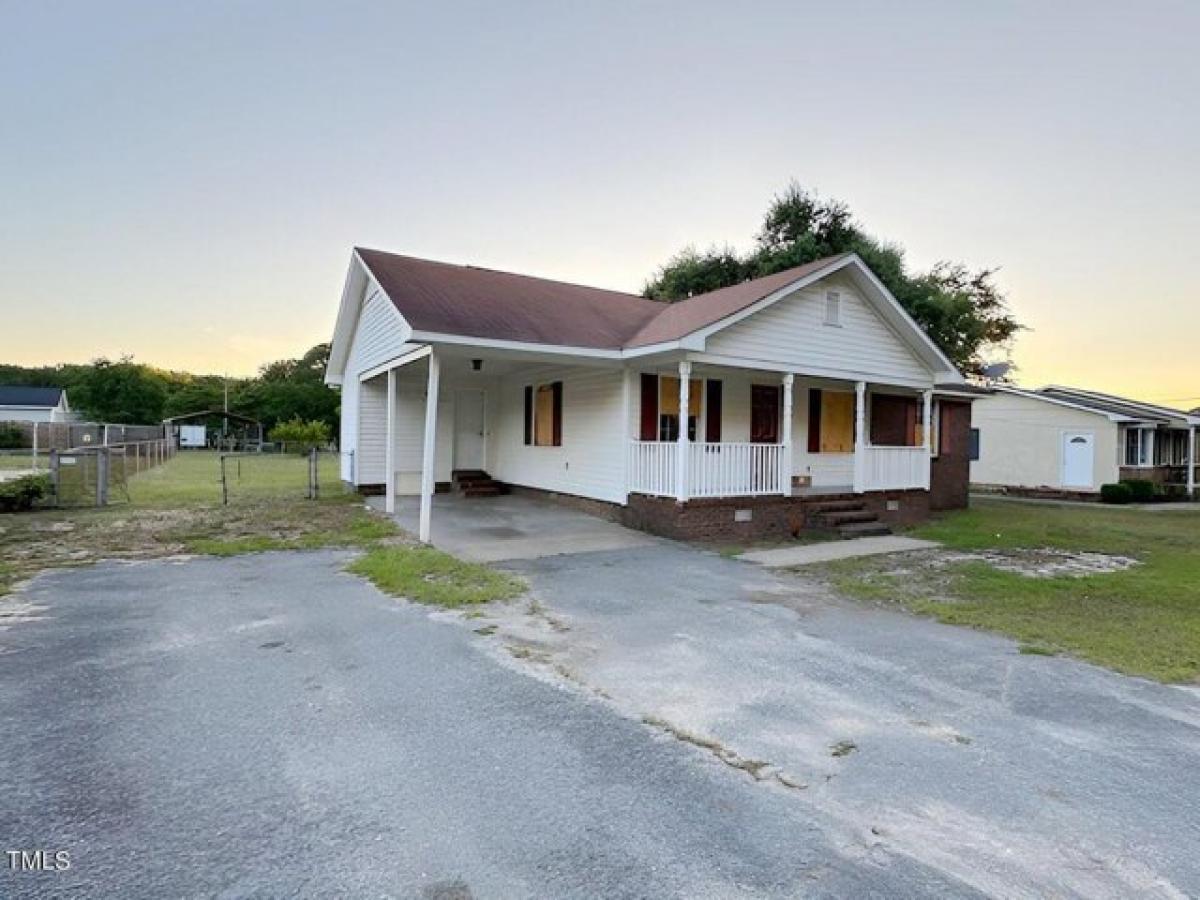 Picture of Home For Sale in Goldsboro, North Carolina, United States