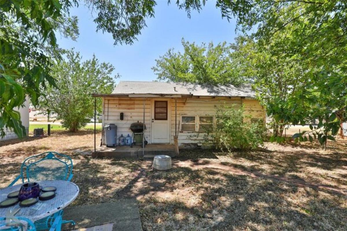 Picture of Home For Sale in Merkel, Texas, United States