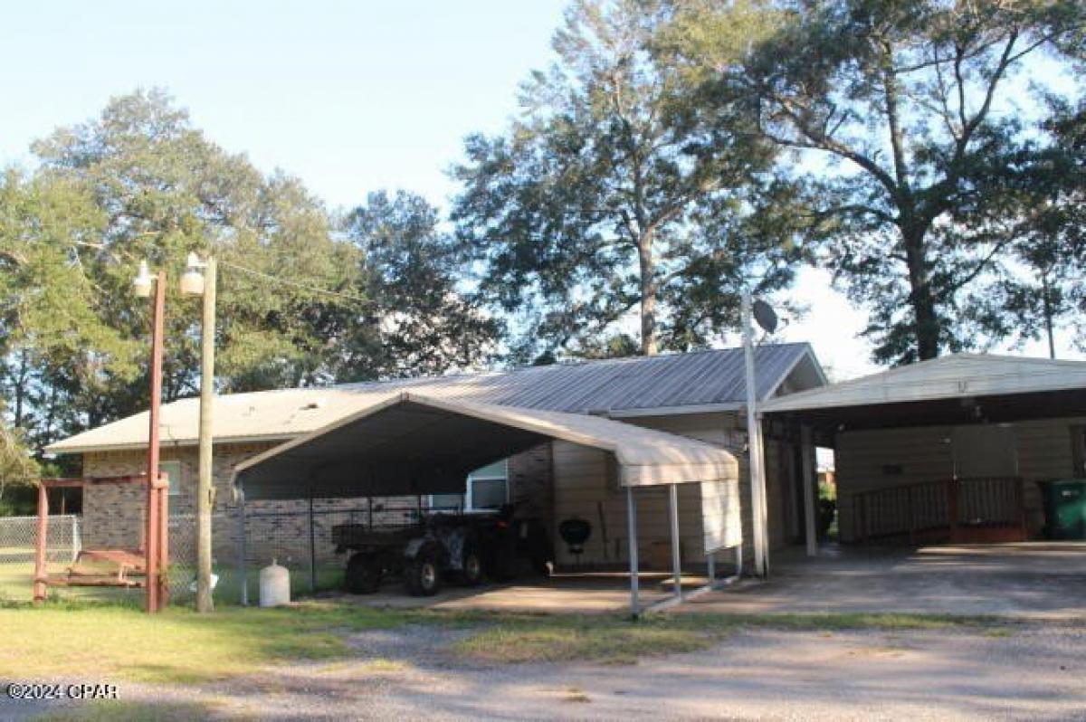 Picture of Home For Sale in Grand Ridge, Florida, United States