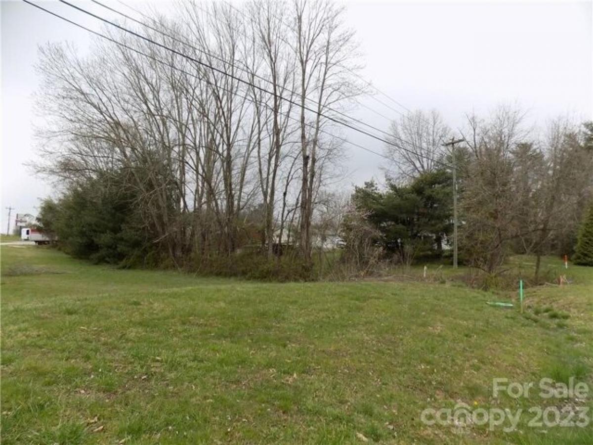 Picture of Residential Land For Sale in Mills River, North Carolina, United States