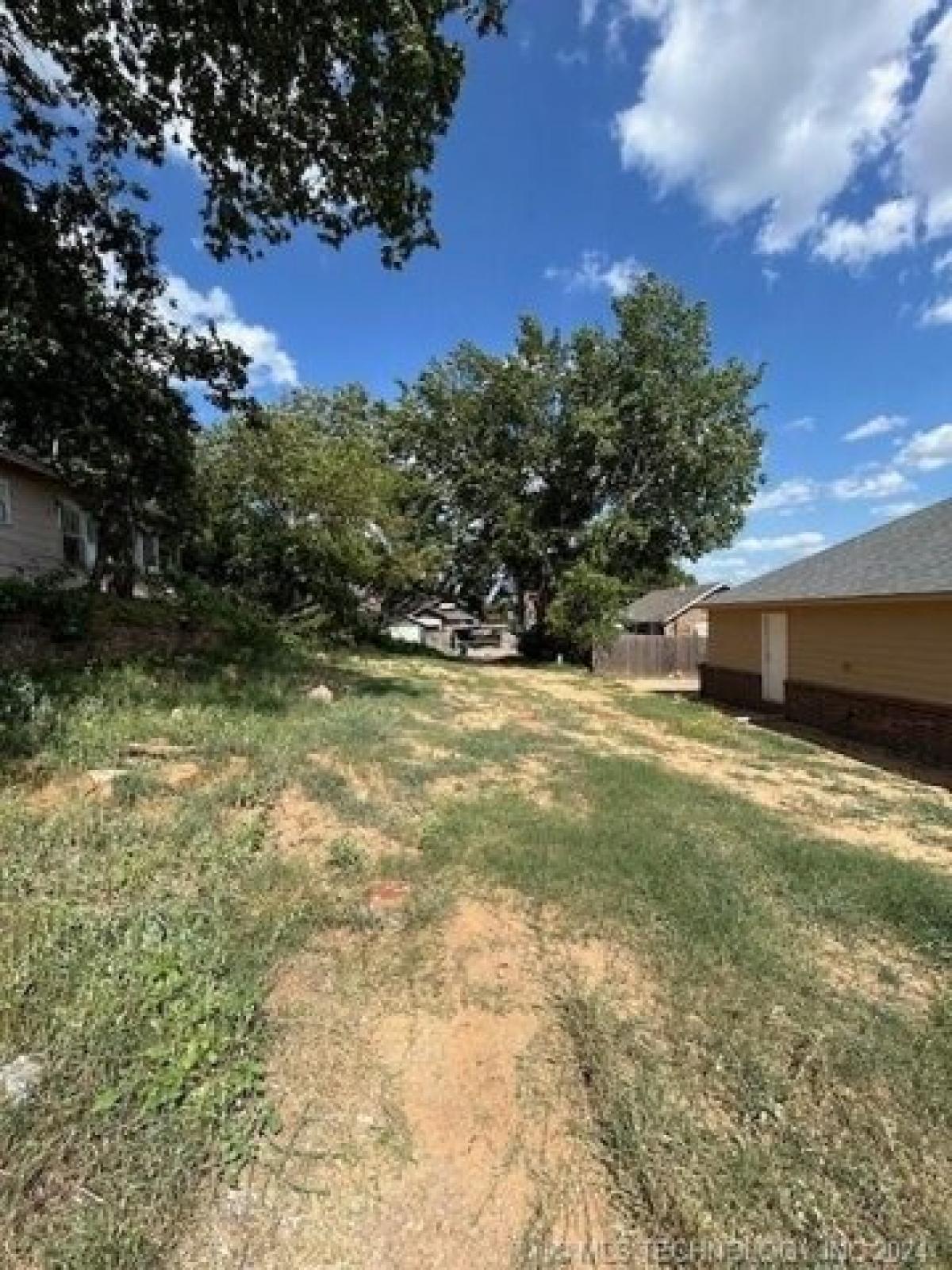 Picture of Residential Land For Sale in Sand Springs, Oklahoma, United States