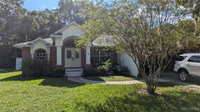 Home For Sale in Inglis, Florida