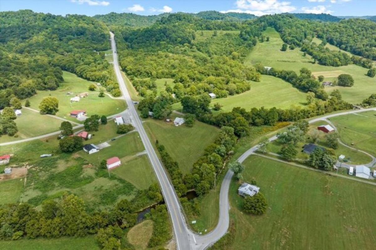 Picture of Home For Sale in Gainesboro, Tennessee, United States