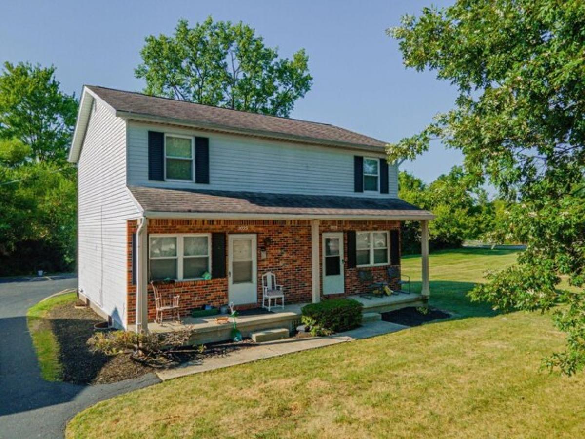 Picture of Home For Sale in Grove City, Ohio, United States