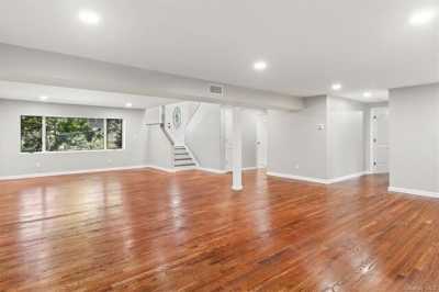 Home For Sale in Elmsford, New York