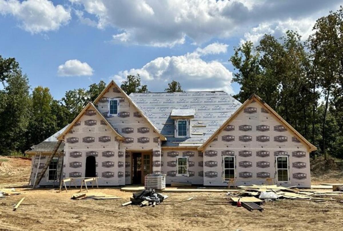 Picture of Home For Sale in Starkville, Mississippi, United States