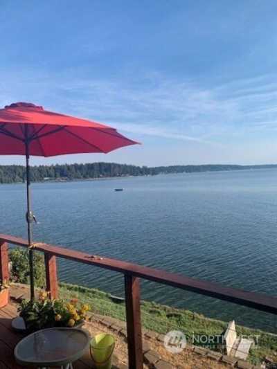 Home For Rent in Belfair, Washington