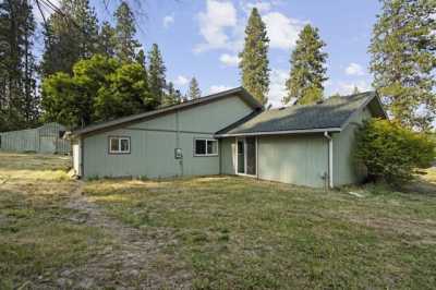 Home For Sale in Mica, Washington