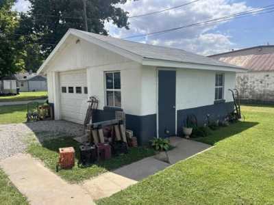 Home For Sale in Mount Vernon, Indiana