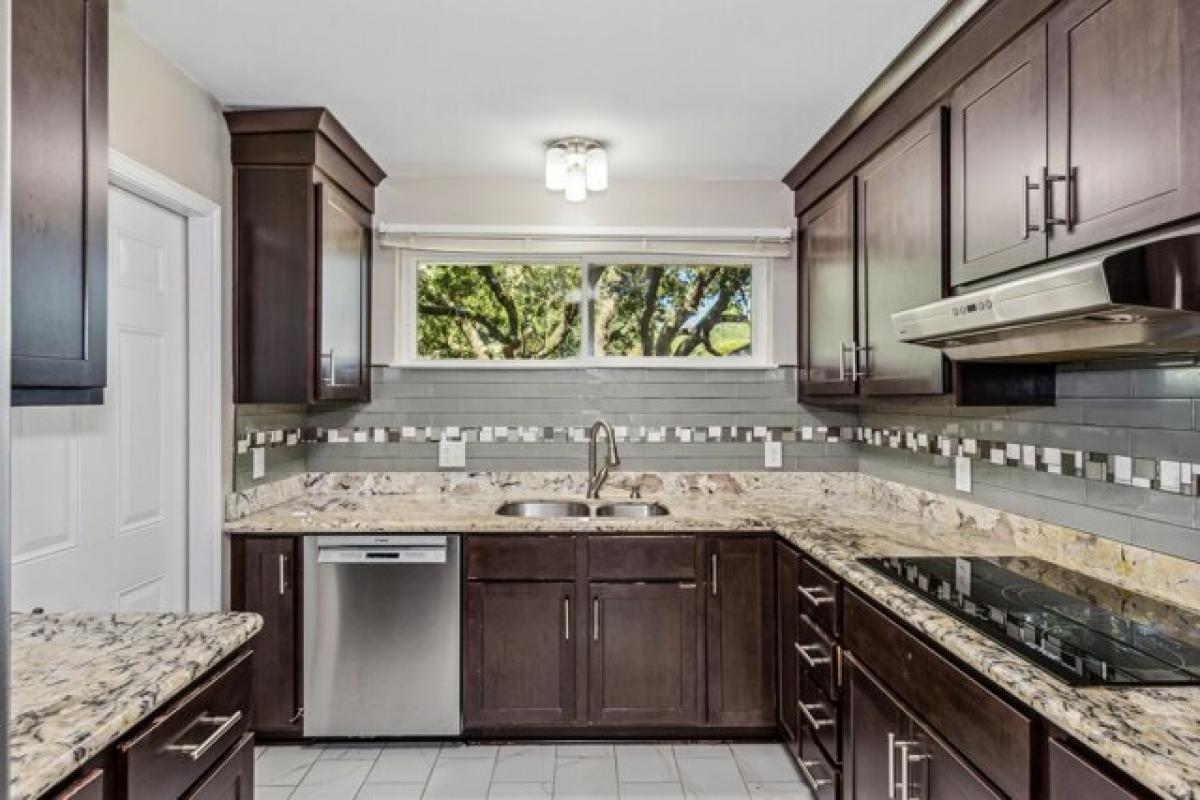 Picture of Home For Sale in Gulf Breeze, Florida, United States