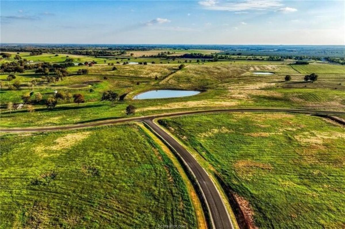 Picture of Residential Land For Sale in Chappell Hill, Texas, United States