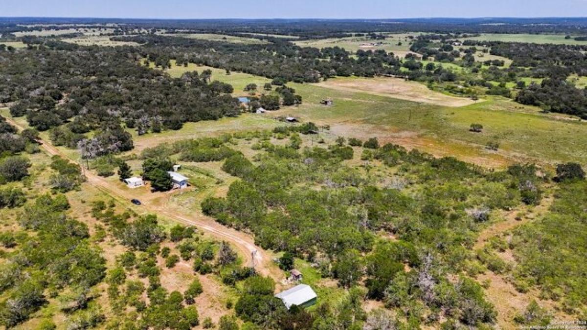 Picture of Residential Land For Sale in Stockdale, Texas, United States