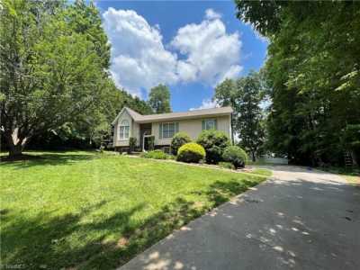 Home For Sale in Wilkesboro, North Carolina