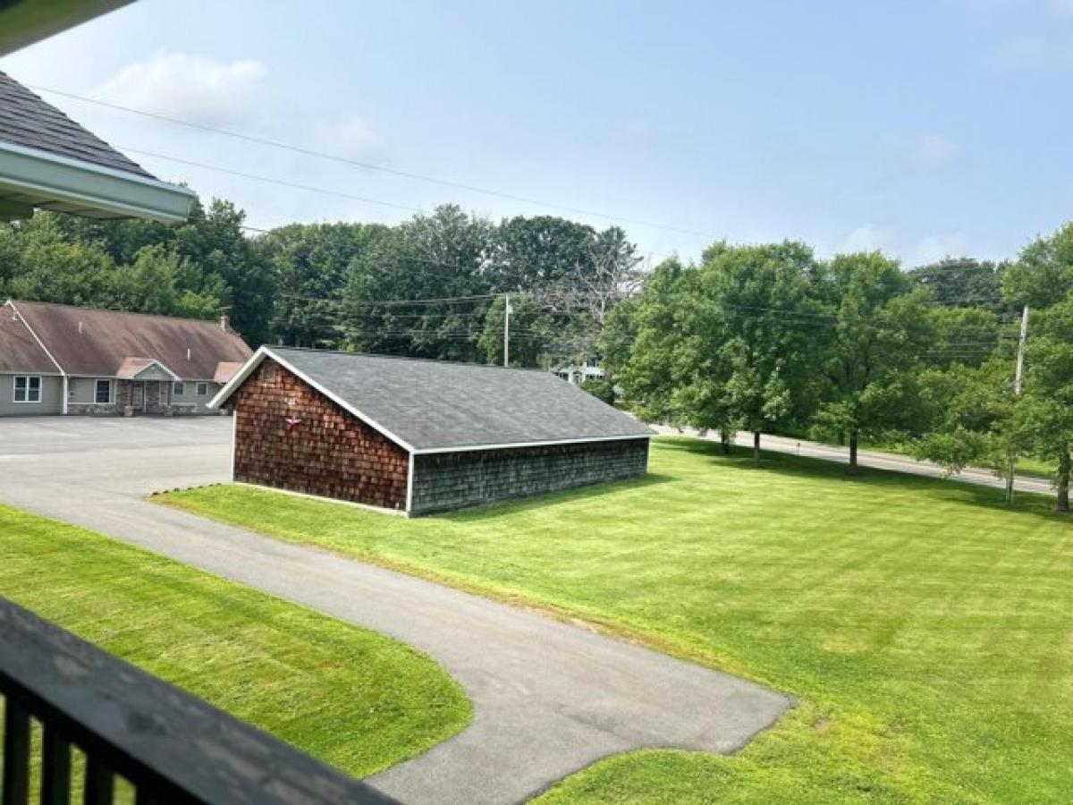 Picture of Home For Sale in Winslow, Maine, United States