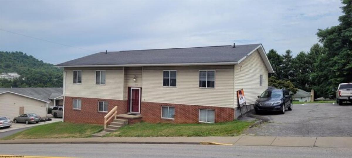 Picture of Home For Sale in Star City, West Virginia, United States