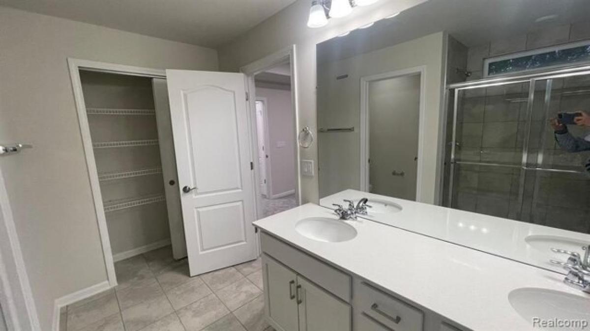 Picture of Home For Rent in Commerce Township, Michigan, United States