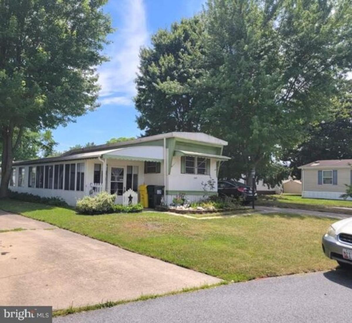 Picture of Home For Sale in Middle River, Maryland, United States