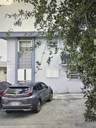 Apartment For Rent in Hialeah, Florida