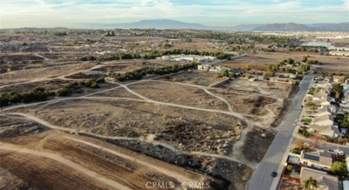 Picture of Residential Land For Sale in Perris, California, United States