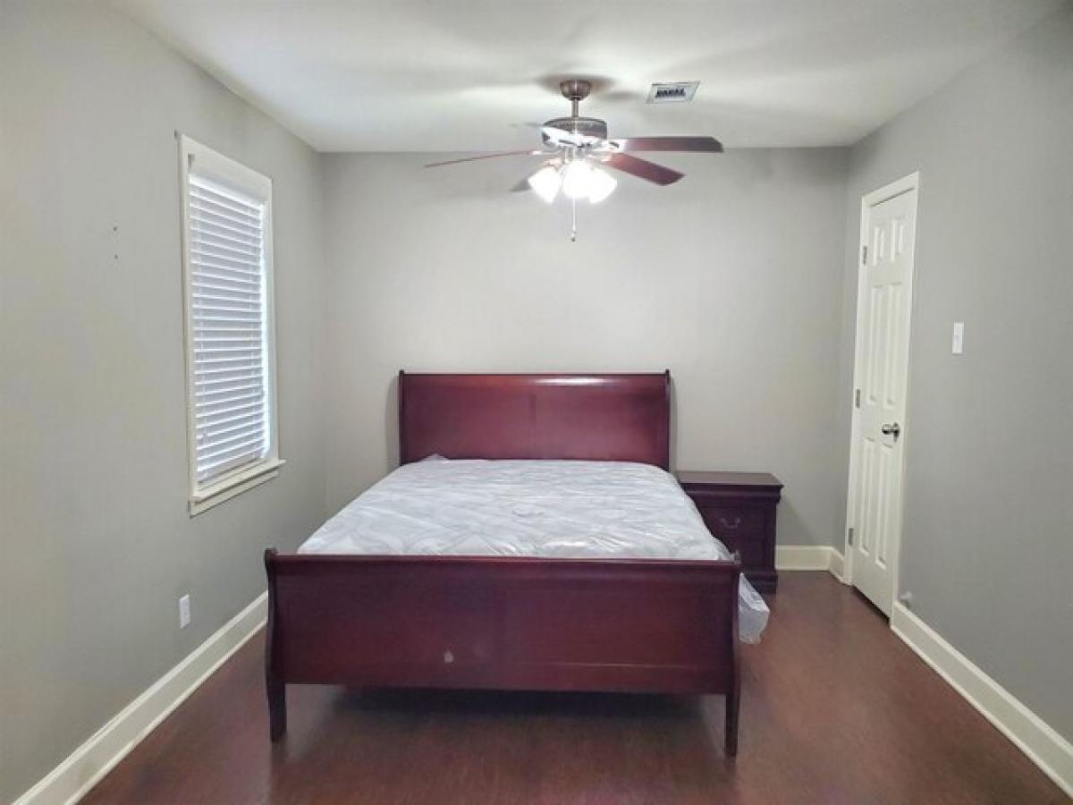 Picture of Home For Rent in Nederland, Texas, United States