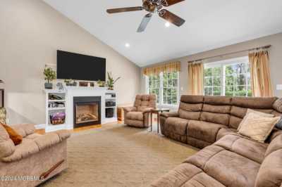 Home For Sale in Farmingdale, New Jersey