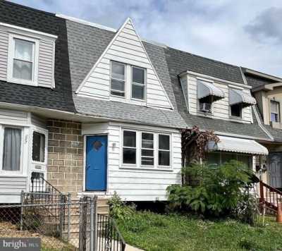 Home For Sale in Upper Darby, Pennsylvania