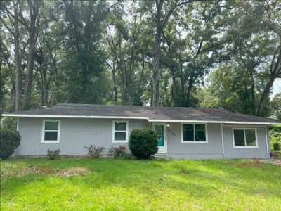 Home For Rent in High Springs, Florida