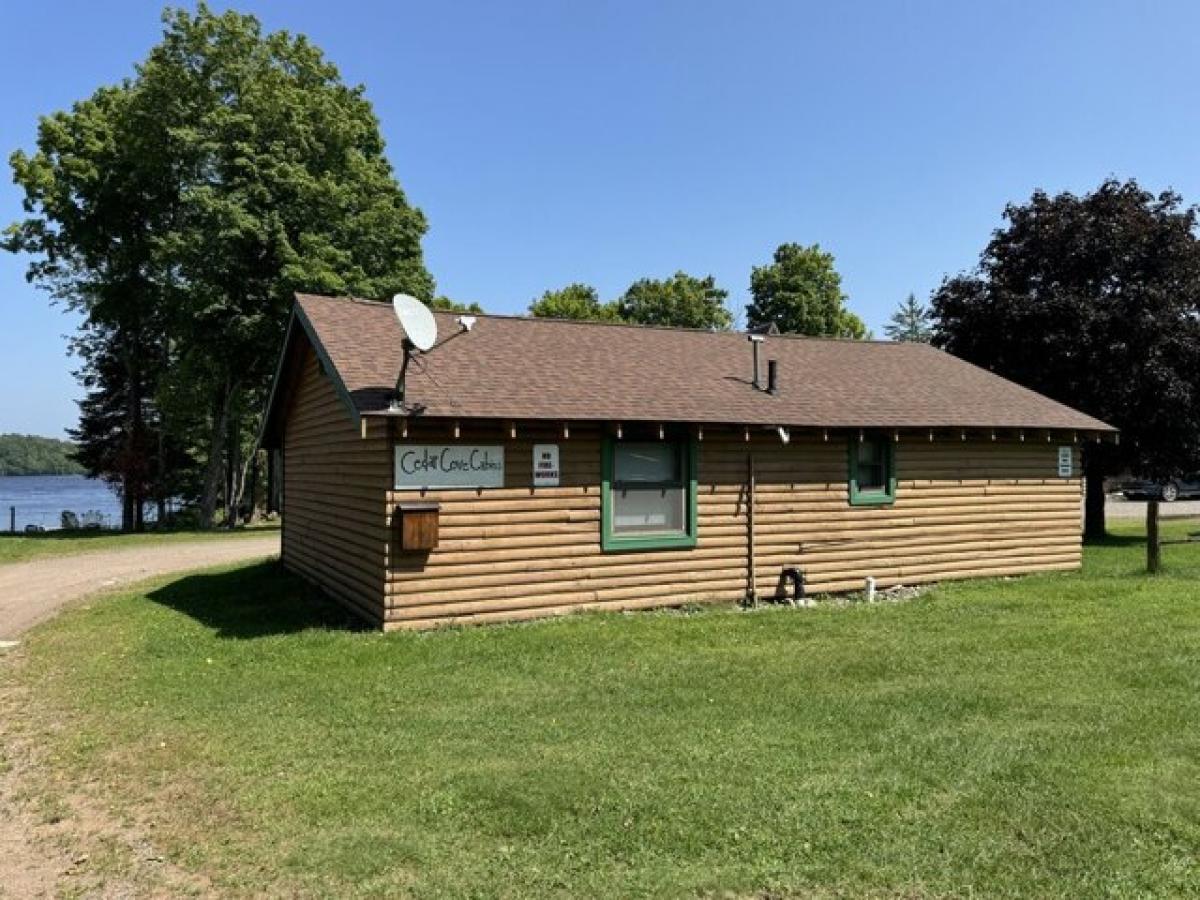 Picture of Home For Sale in Mercer, Wisconsin, United States