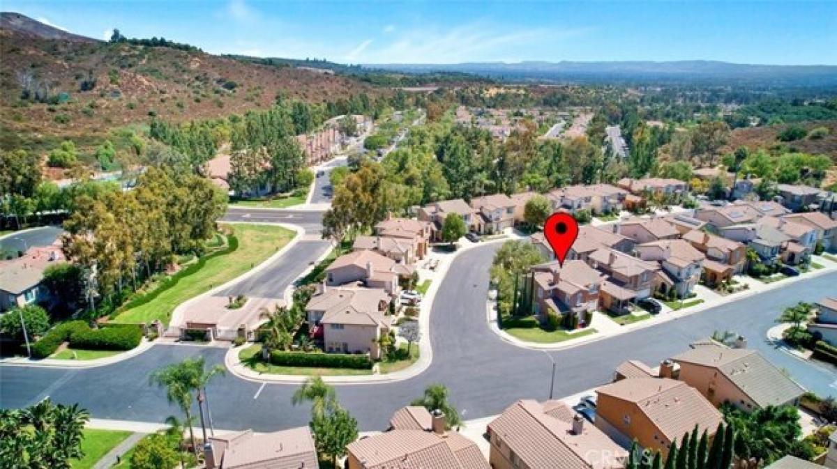 Picture of Home For Sale in Tustin, California, United States