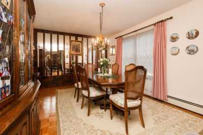 Home For Sale in Setauket, New York