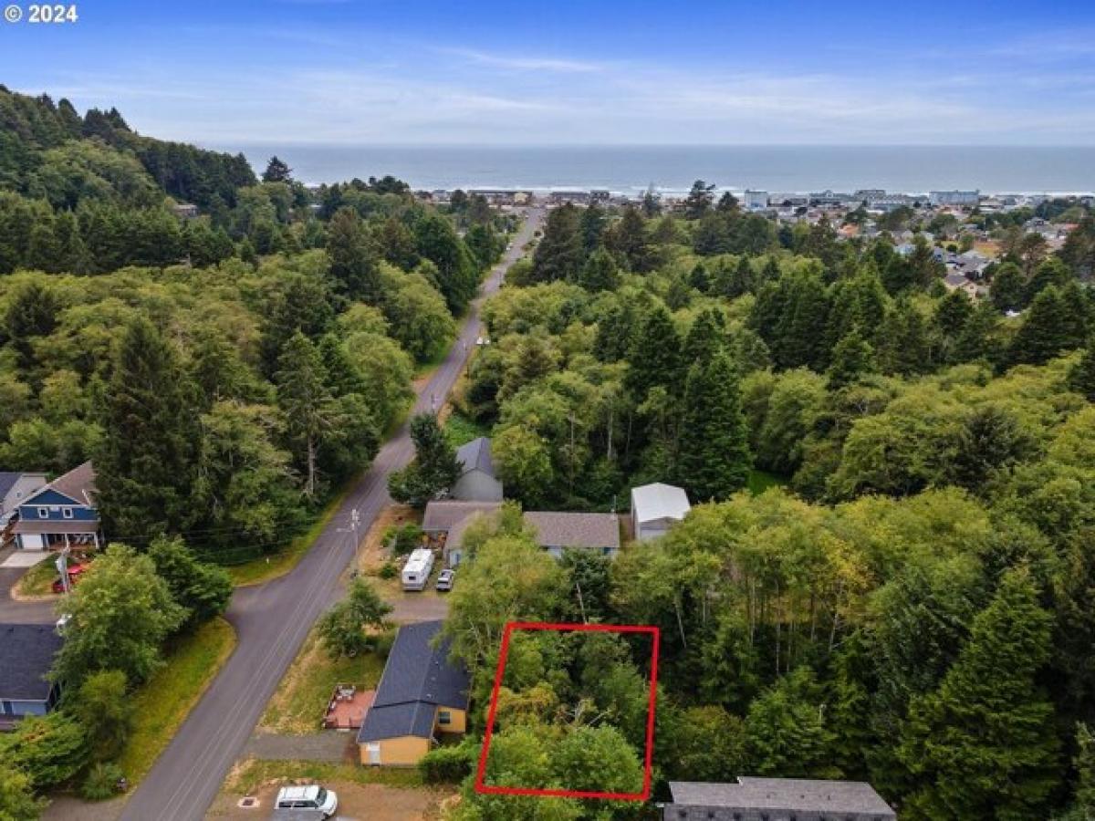 Picture of Residential Land For Sale in Rockaway Beach, Oregon, United States