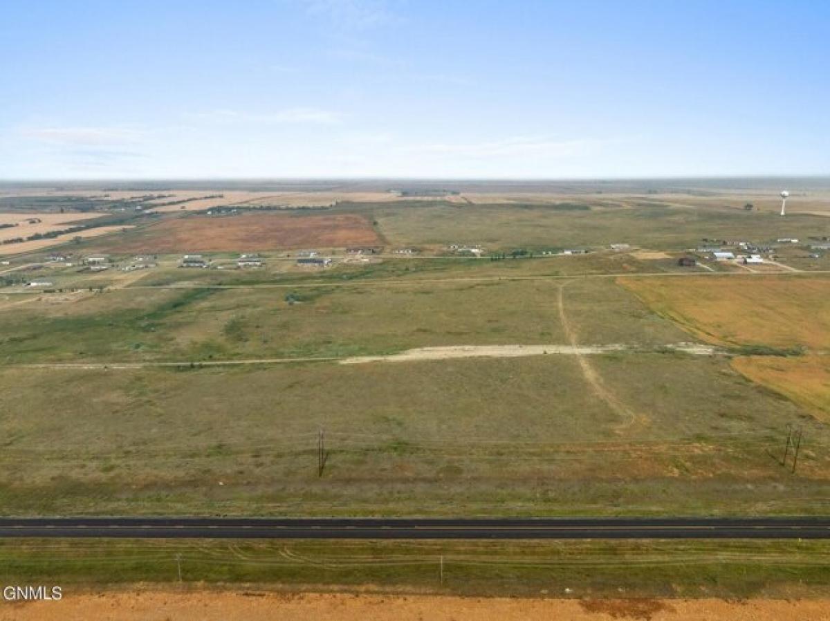 Picture of Residential Land For Sale in Williston, North Dakota, United States