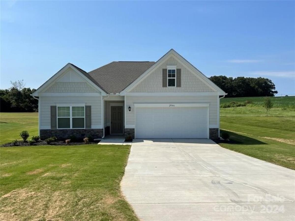 Picture of Home For Sale in Albemarle, North Carolina, United States