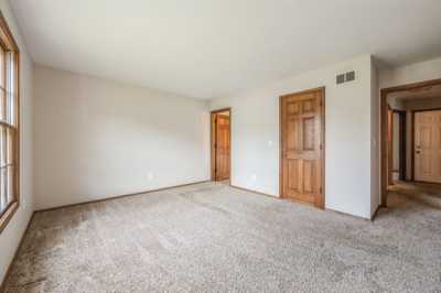 Home For Rent in South Elgin, Illinois