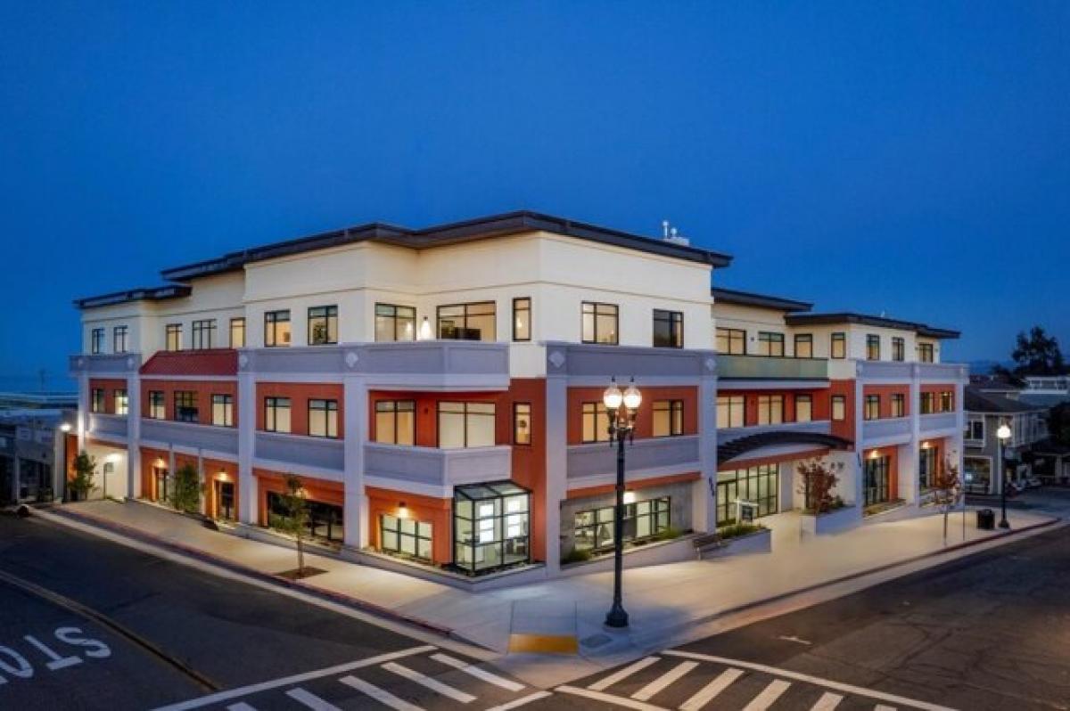 Picture of Home For Sale in Pacific Grove, California, United States