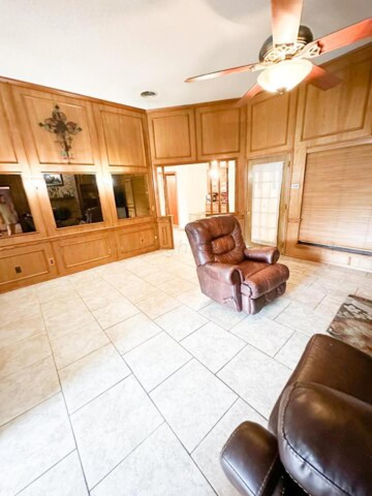 Picture of Home For Sale in Borger, Texas, United States