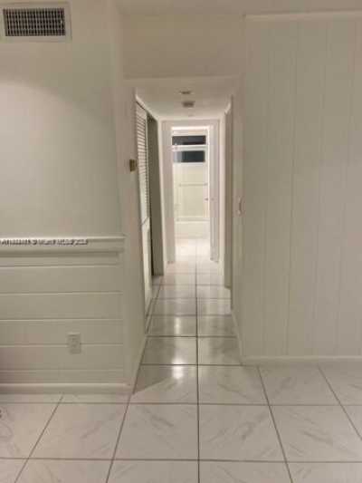 Home For Rent in Key Biscayne, Florida