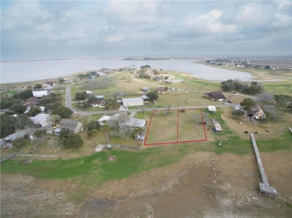 Picture of Residential Land For Sale in Mathis, Texas, United States