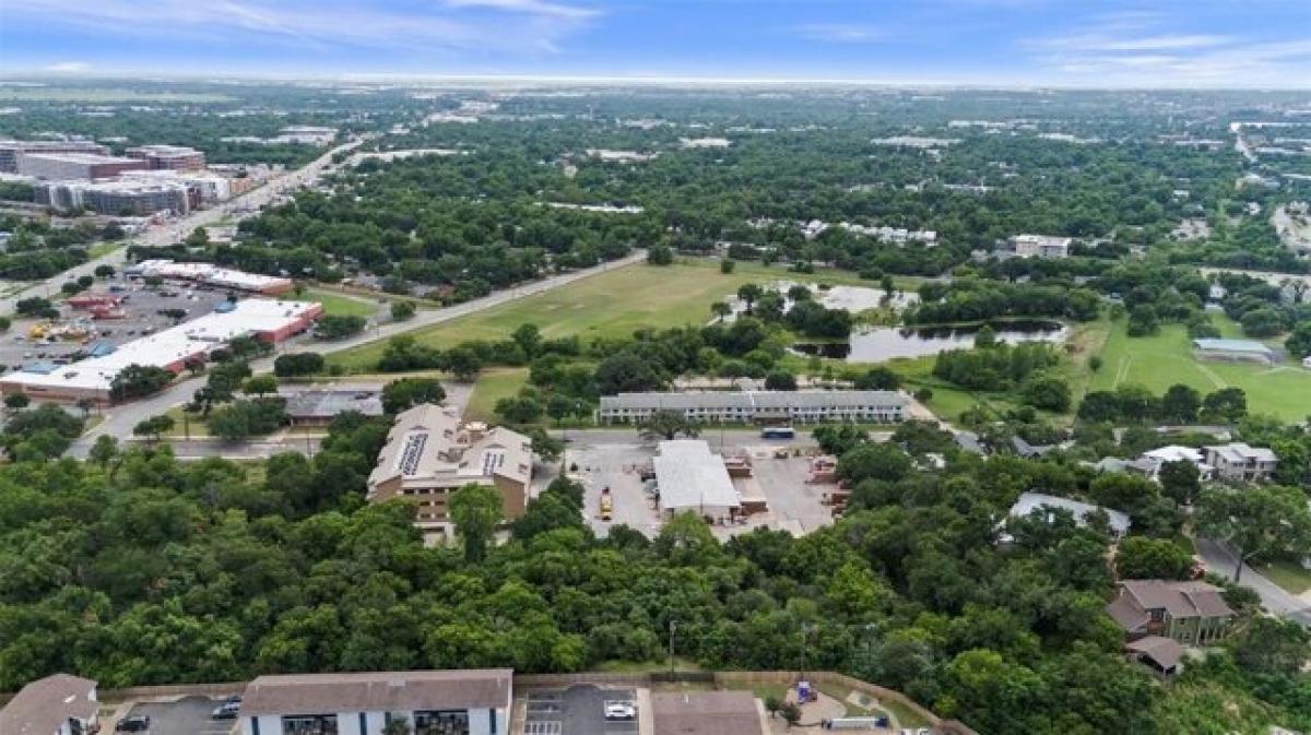 Picture of Residential Land For Sale in Austin, Texas, United States