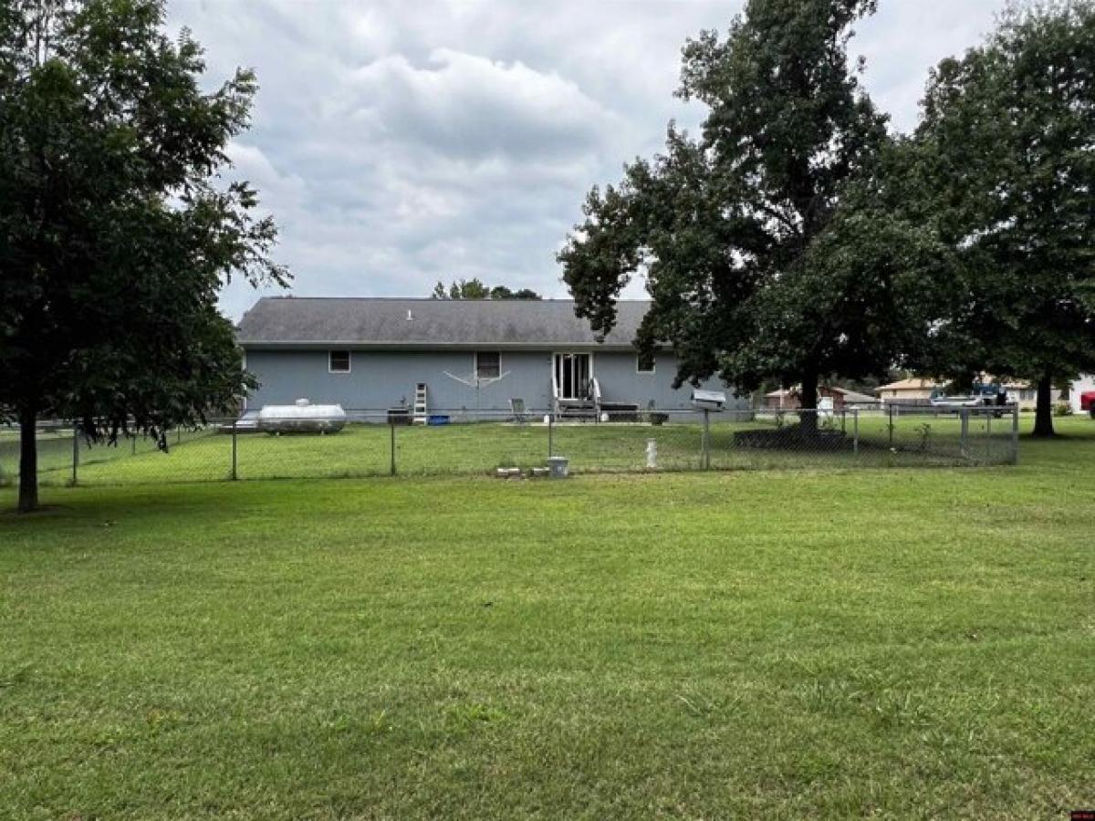 Picture of Home For Sale in Mountain Home, Arkansas, United States